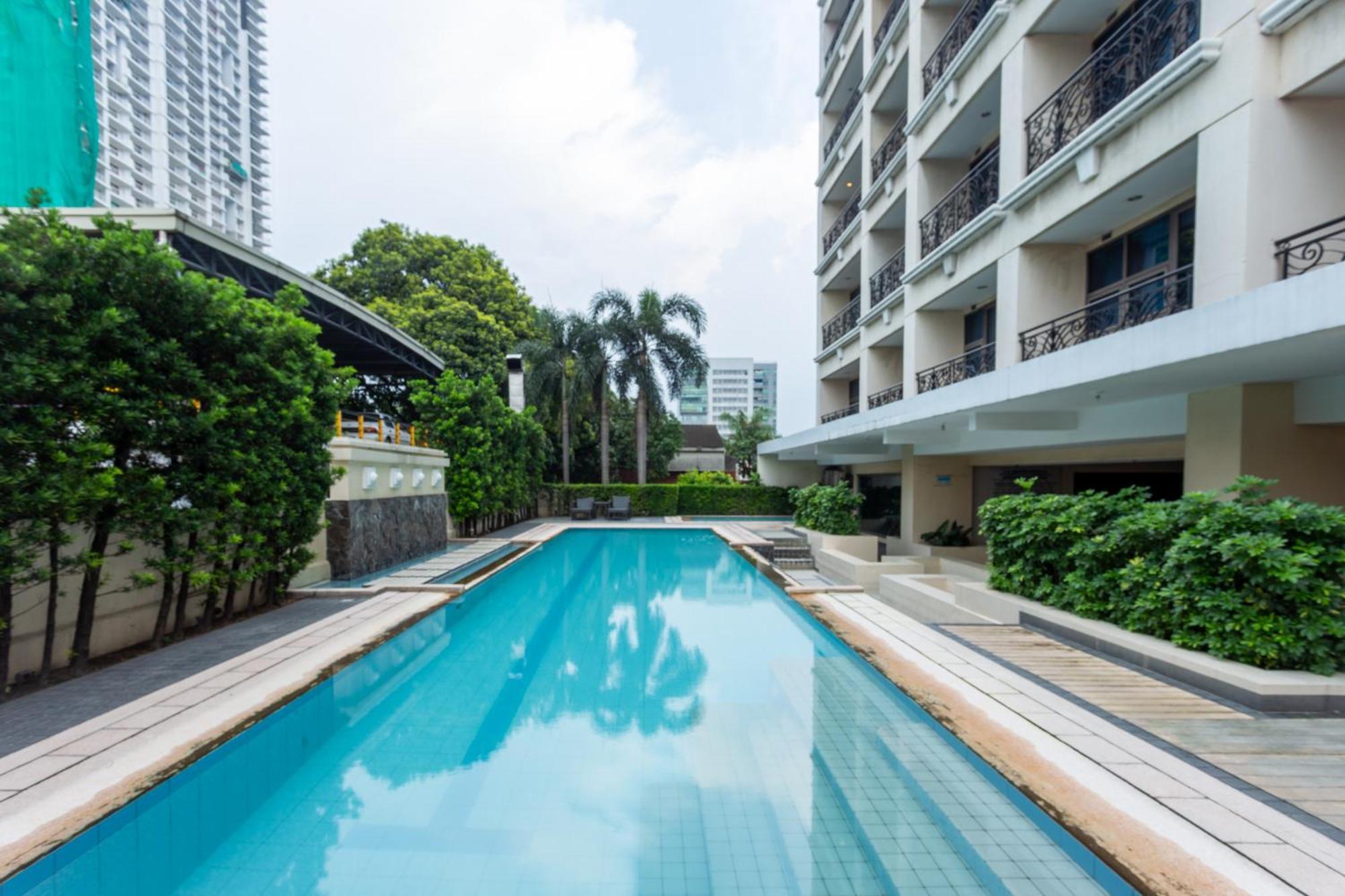 La Breza Hotel Quezon City Exteriör bild