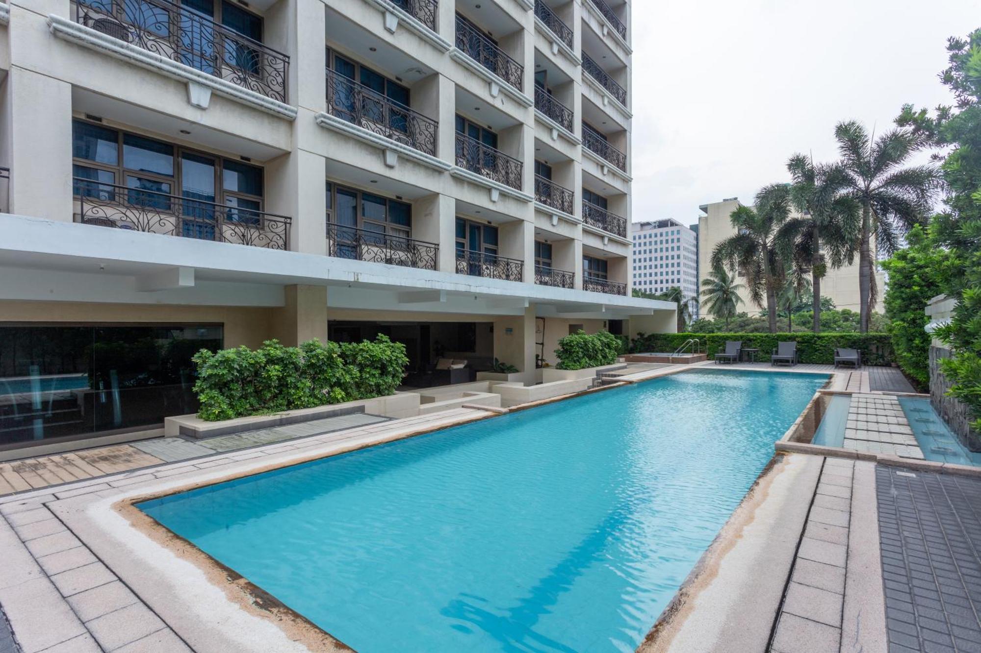 La Breza Hotel Quezon City Exteriör bild