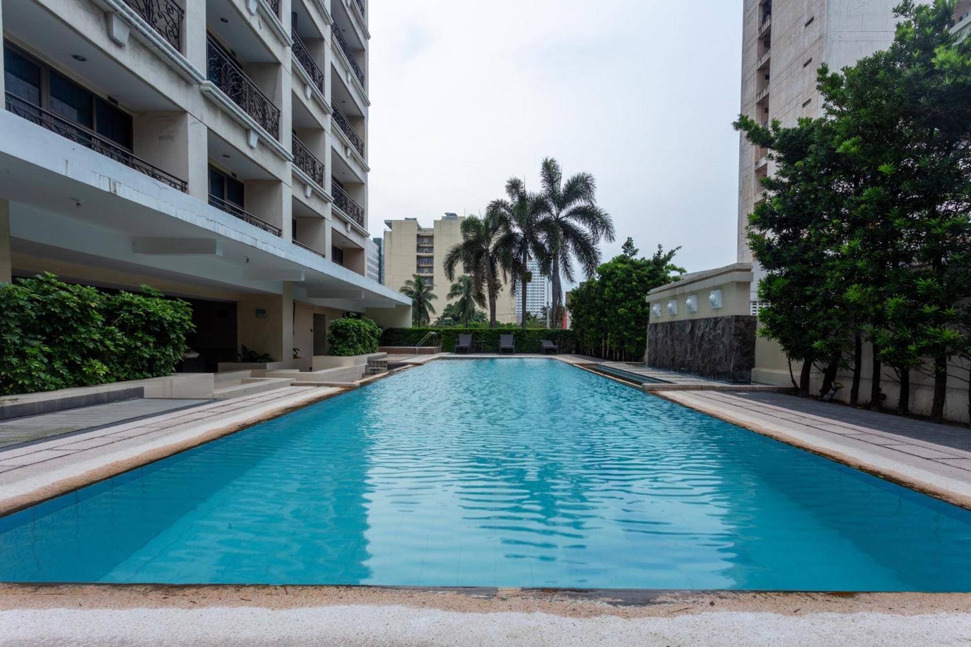 La Breza Hotel Quezon City Exteriör bild
